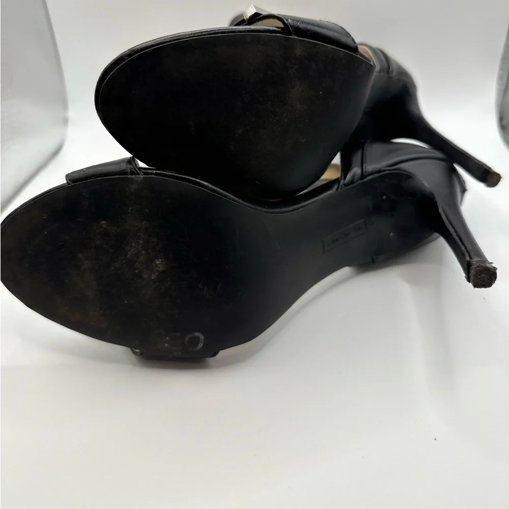 Steve Madden‎ Glossy Black Ankle Strap Heels
